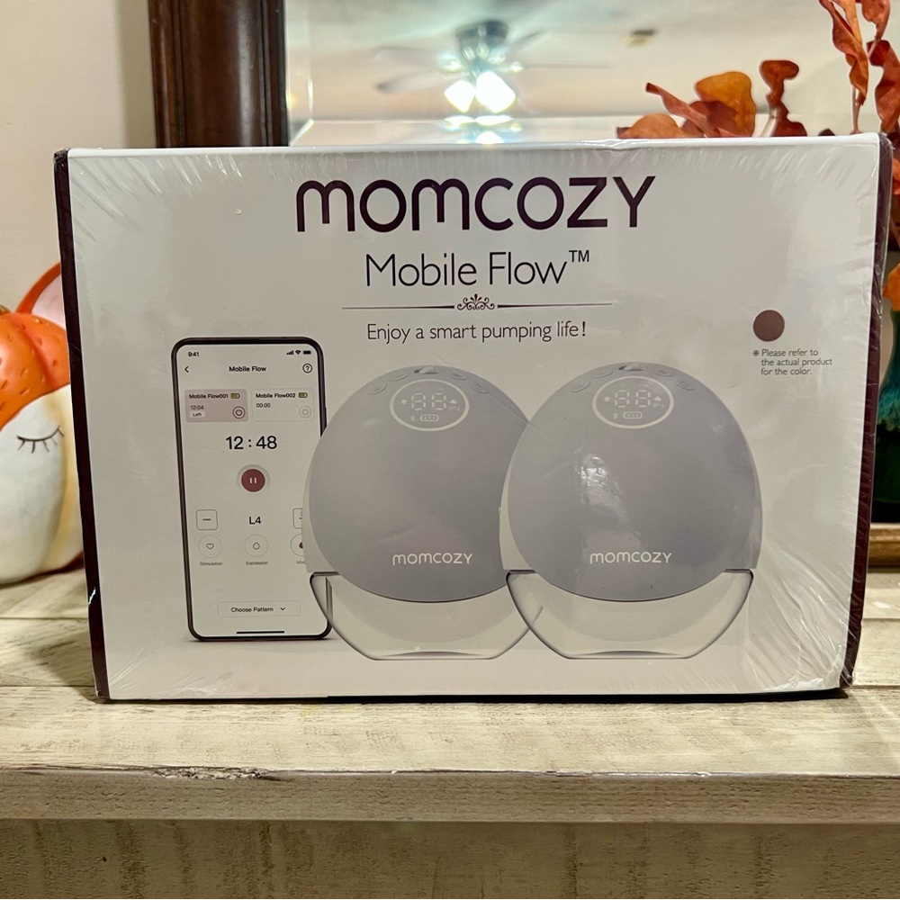 BRAND NEW SEALED Momcozy M9 Hands-Free Wearable Breast Pump Set